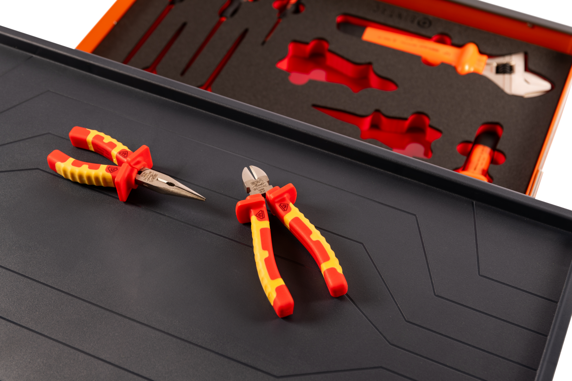 Gold Insulated Tool Kit - Image 8